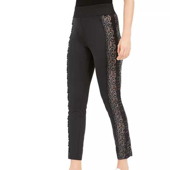 Guess track suit bottoms - Picture 11 of 11